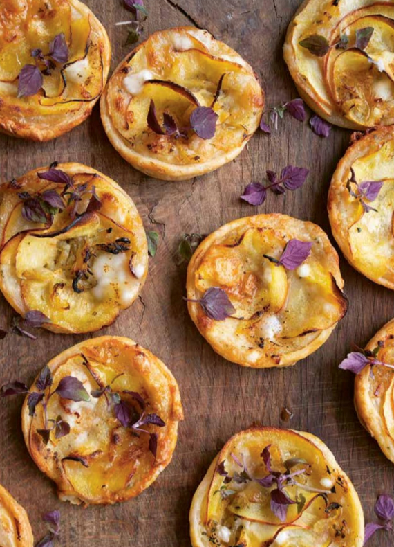 Goat’s cheese, apple and honey tarts