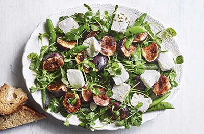 Goat's cheese, fig & honey salad