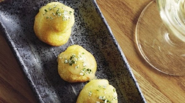 Goat's cheese profiteroles with rosemary and rata honey