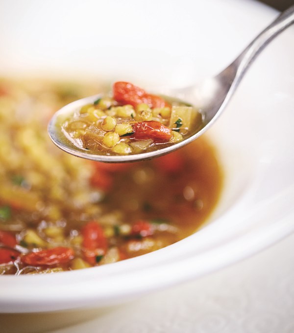 Goji saffron soup with sorghum