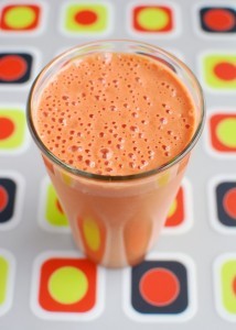 Goji strawberry smoothie