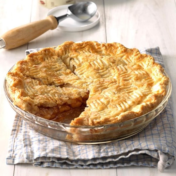 Golden apple pie