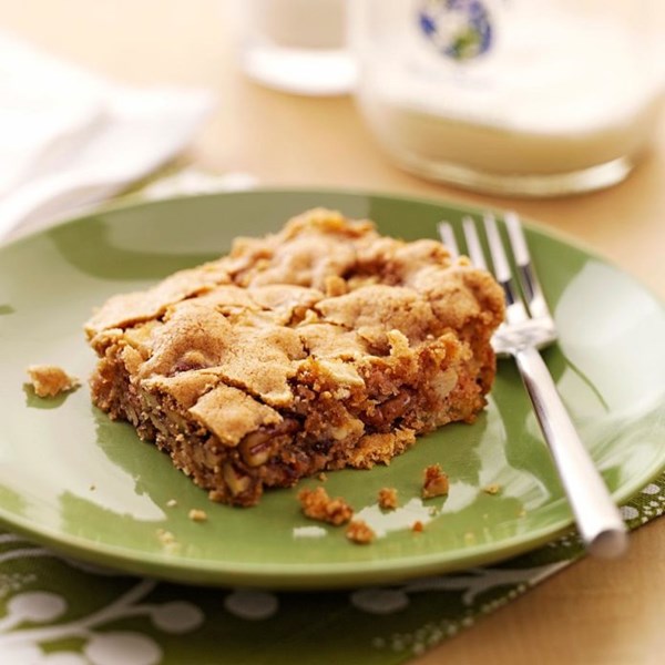 Golden apple snack cake