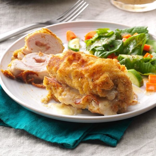 Golden chicken cordon bleu