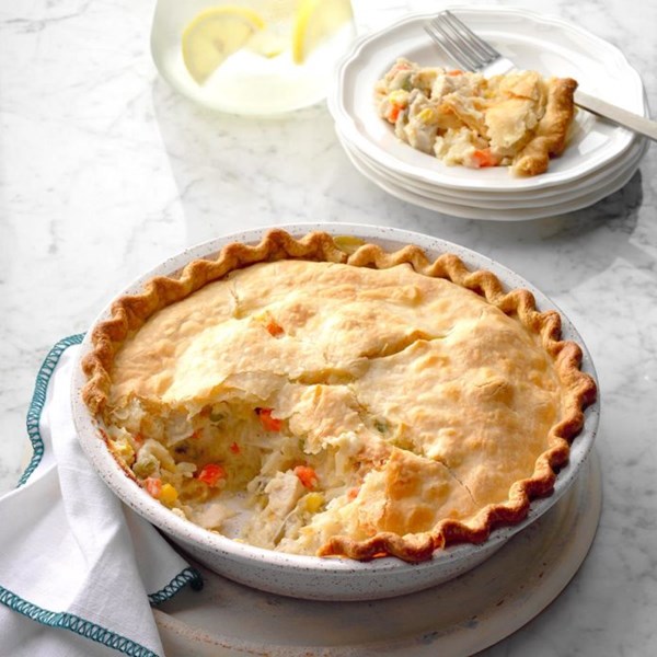 Golden chicken potpie