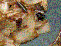 Golden-edged cabbage (Jīnbiān báicài / 金邊白菜)