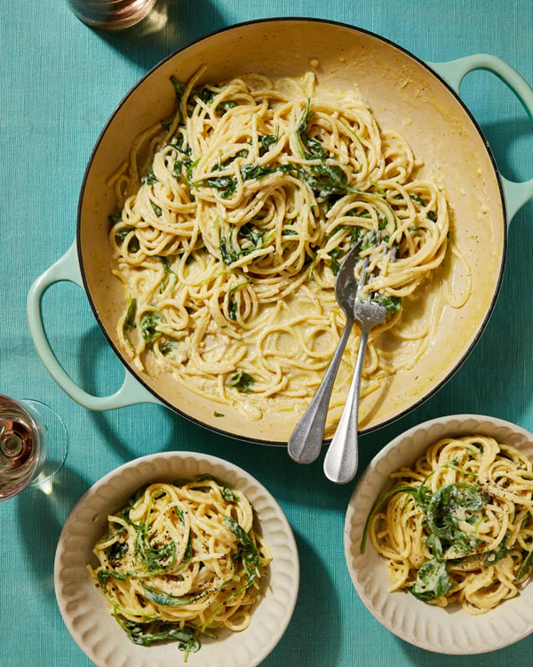 Golden garlic and lemon spaghetti