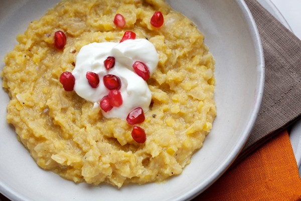 Golden lentils with soft, sweet onions