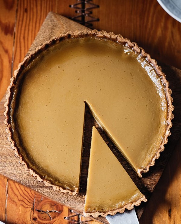 Golden milk pie