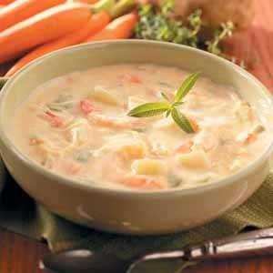 Golden seafood chowder 