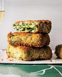 Golden semolina-quinoa-spinach cakes