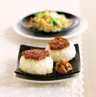 Goma-miso chicken yaki onigiri