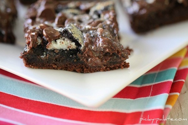 Gooey cookies and cream double chocolate cake bars