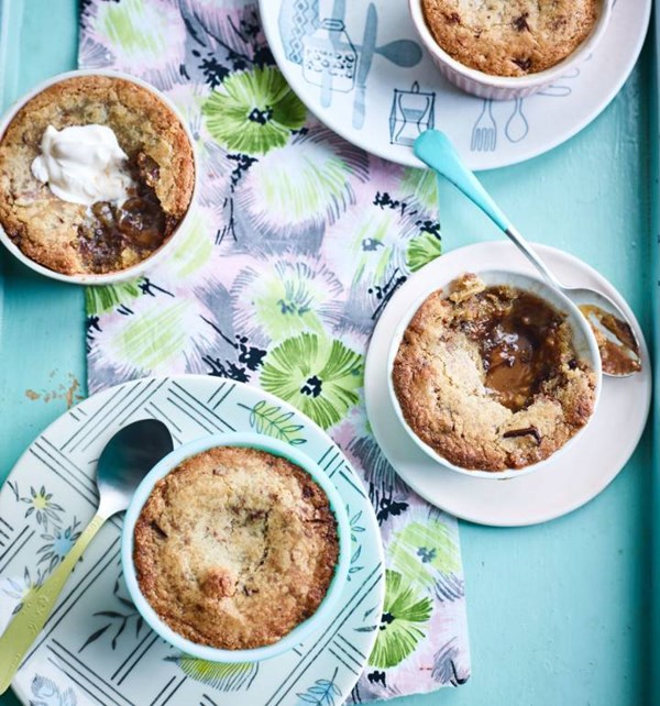Gooey 'Snickers' cookie pots
