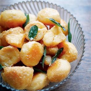 Goose fat roast potatoes with crisp sage