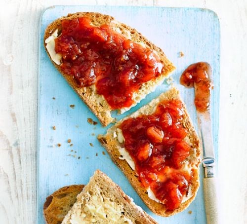 Gooseberry & camomile jam