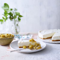 Gooseberry and elderflower cheesecake