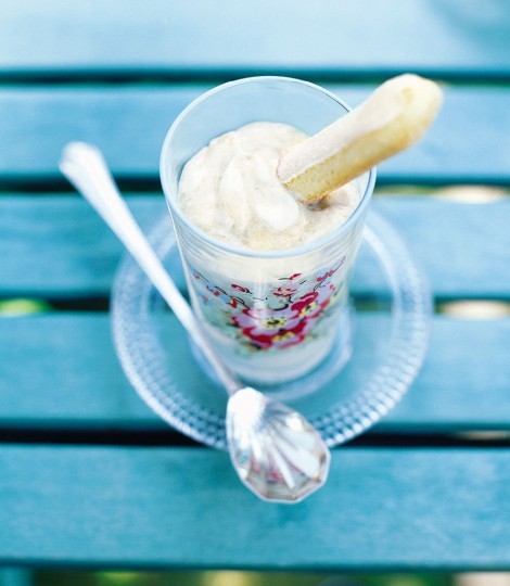 Gooseberry and elderflower fool
