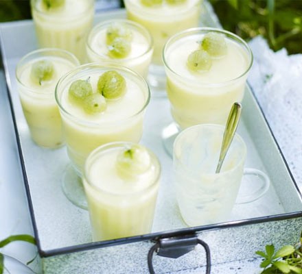 Gooseberry cream and elderflower jelly pots