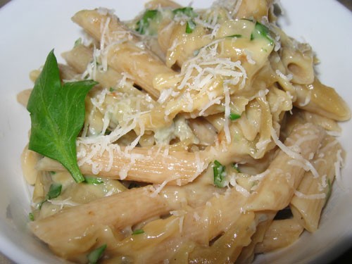 Gorgonzola and caramelized onion sauce on penne