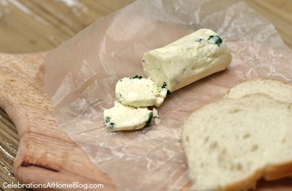 Gorgonzola-chive butter