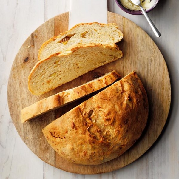 Gouda & roasted potato bread