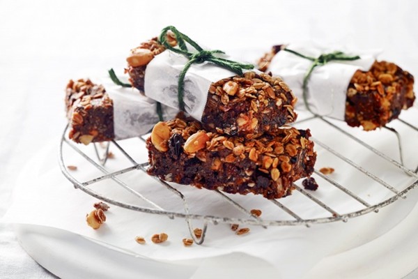 Grab & go muesli bars