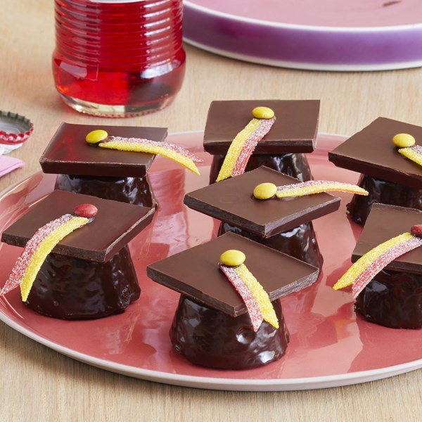 Graduation brownie bites