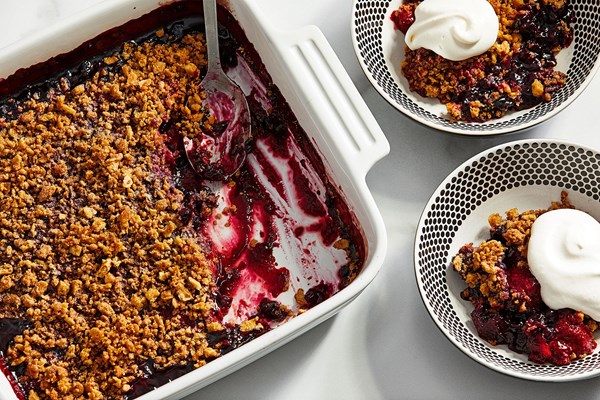 Graham cracker berry crisp