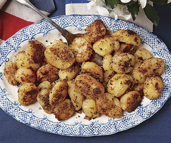 Grandma's crispy roast potatoes