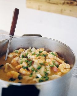 Grandmother Sharon's Outer Banks shrimp stew with ‘pie bread’
