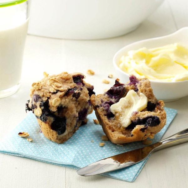 Granola blueberry muffins