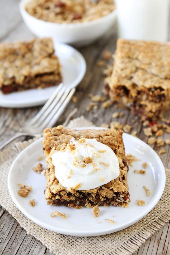 Granola cake