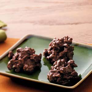 Granola fudge clusters