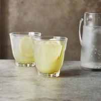 Grape & lemon cocktail