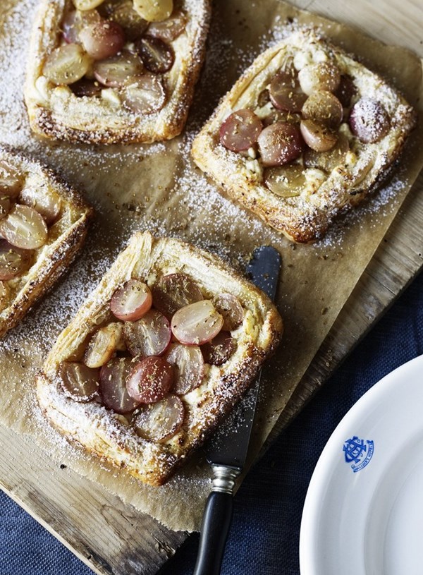 Grape and goat's cheese tarts