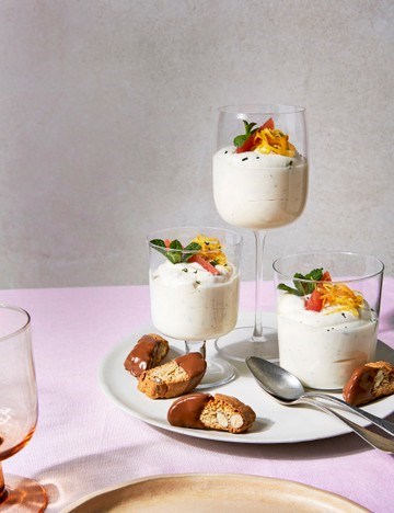 Grapefruit and mint syllabub