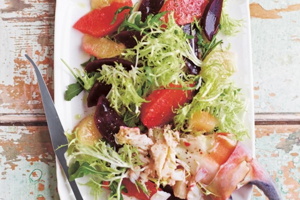 Grapefruit, crab & beetroot salad