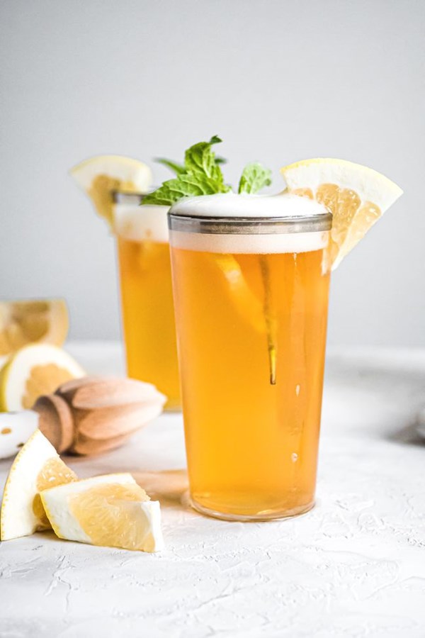 Grapefruit shandy