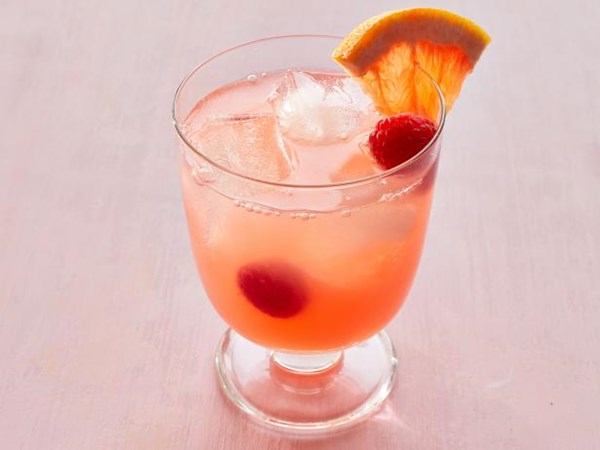 Grapefruit spritzers