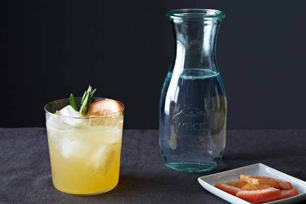 Grapefruit tarragon gin and tonic