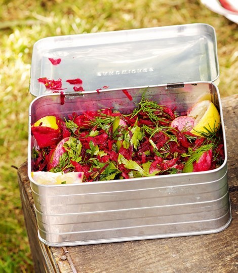 Grated beetroot and herb salad