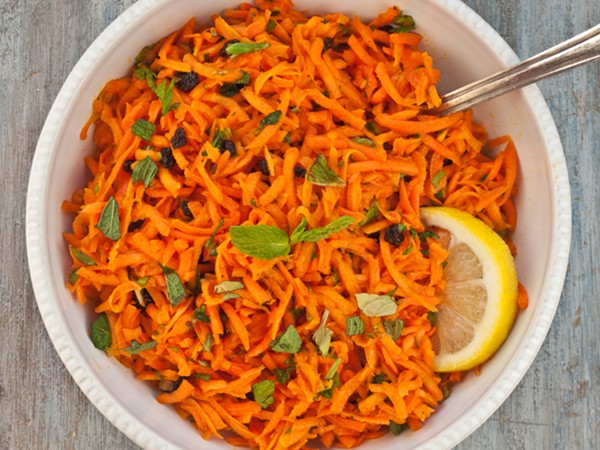 Grated carrot and mint salad with honey lemon vinaigrette