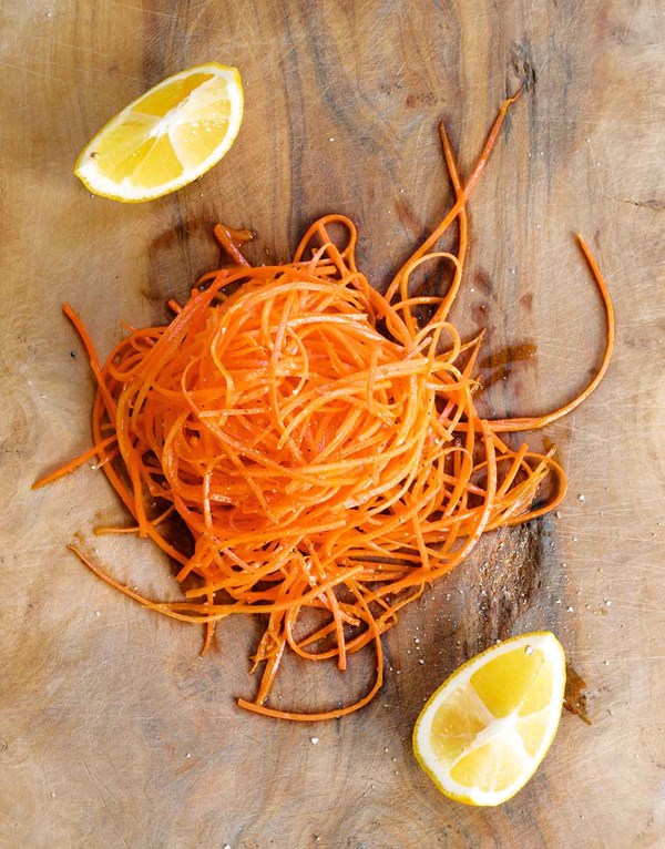 Grated carrot salad