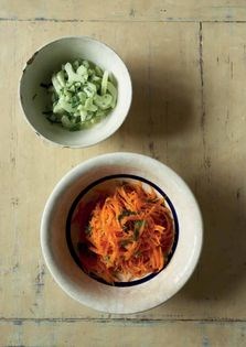Grated carrot salad with chervil (Salade de carottes râpées au cerfeuil)
