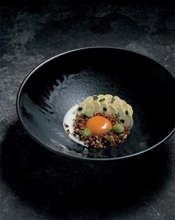 Grated raw vegetables, green fennel seeds, mustard oil