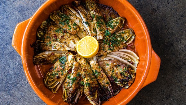 Gratin of Belgian endive and Basque blue cheese (Achicoria con queso azul)