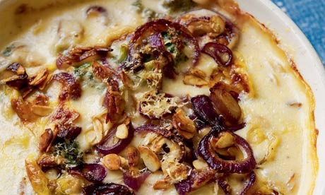 Gratin of kale and almonds