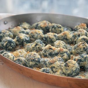 Gratinéed ricotta and spinach gnocchi