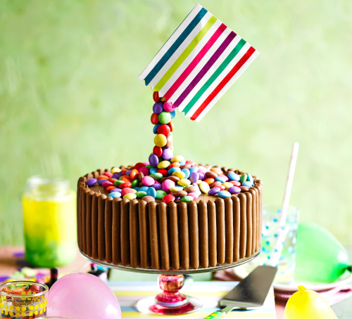 Gravity-defying sweetie cake
